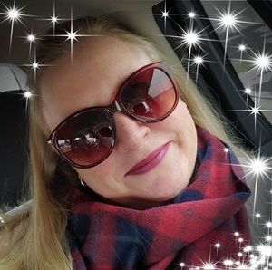 Meet your Posher, Cara